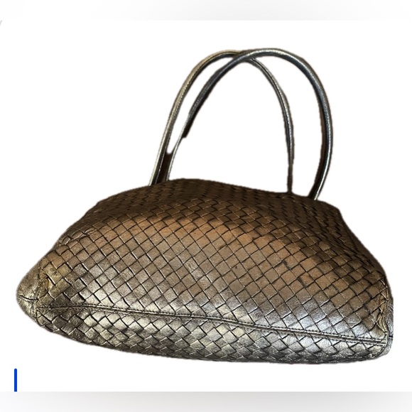 Authentic Bottega Veneta Leather bag . In excellent used condition. - Picture 5 of 10